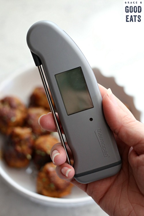 https://www.graceandgoodeats.com/wp-content/uploads/2018/12/thermapen.jpg